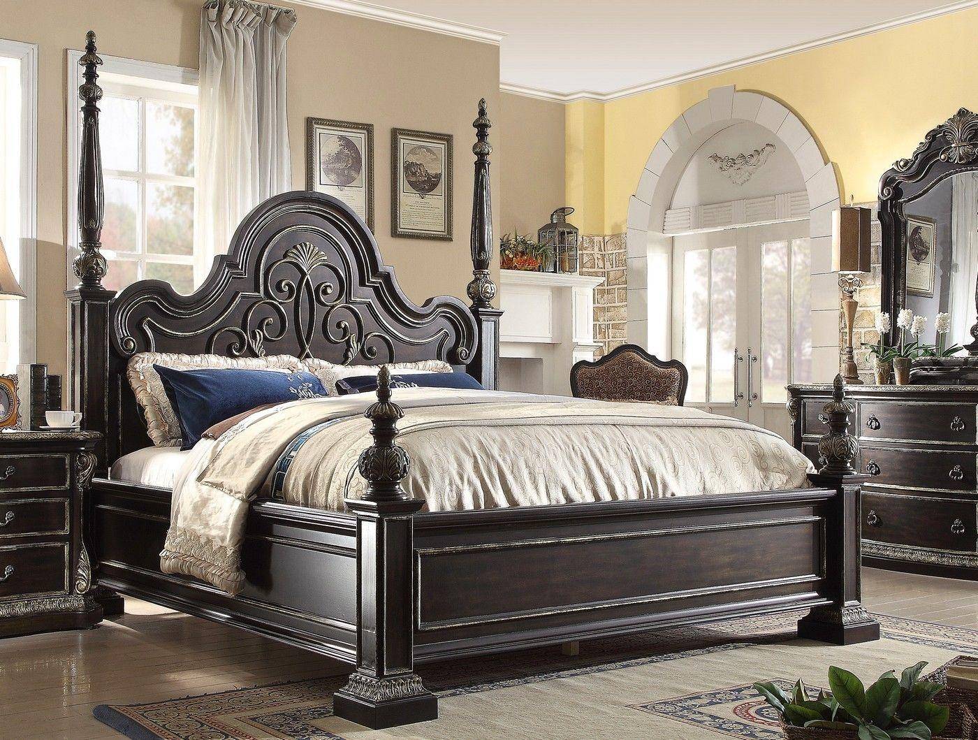 Gothic Bed Frame: A Historic Touch