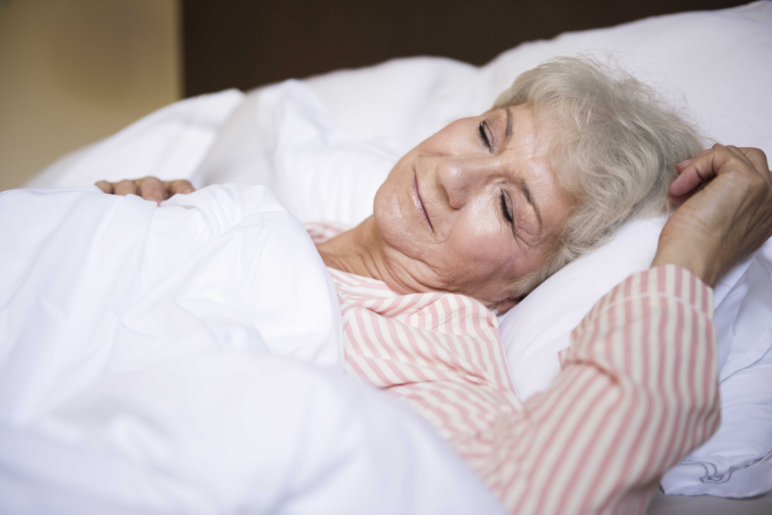 sleeping-position-after-cataract-surgery-sleep-your-dream